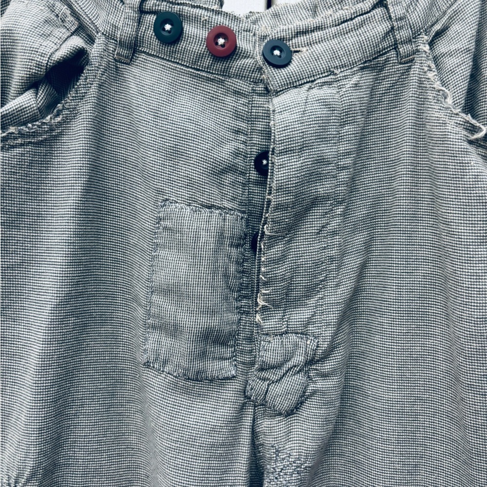 Magnolia Pearl Gray Trousers with Colorful Buttons